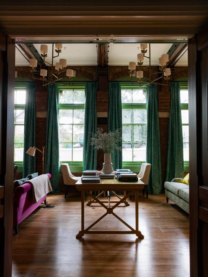 The Observatory Hotel 基督城 外观 照片 The interior of the home