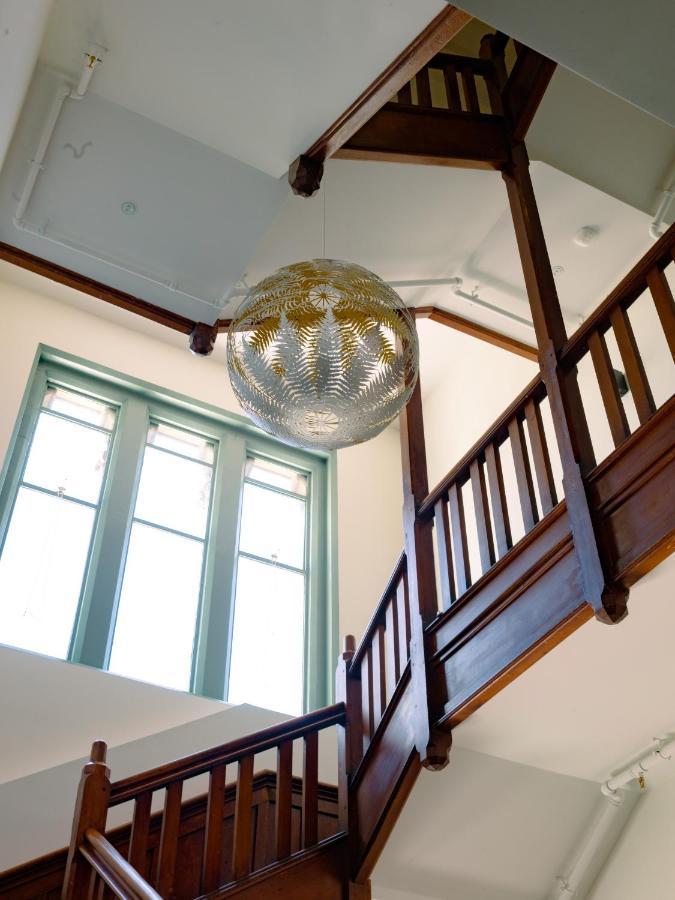 The Observatory Hotel 基督城 外观 照片 The staircase